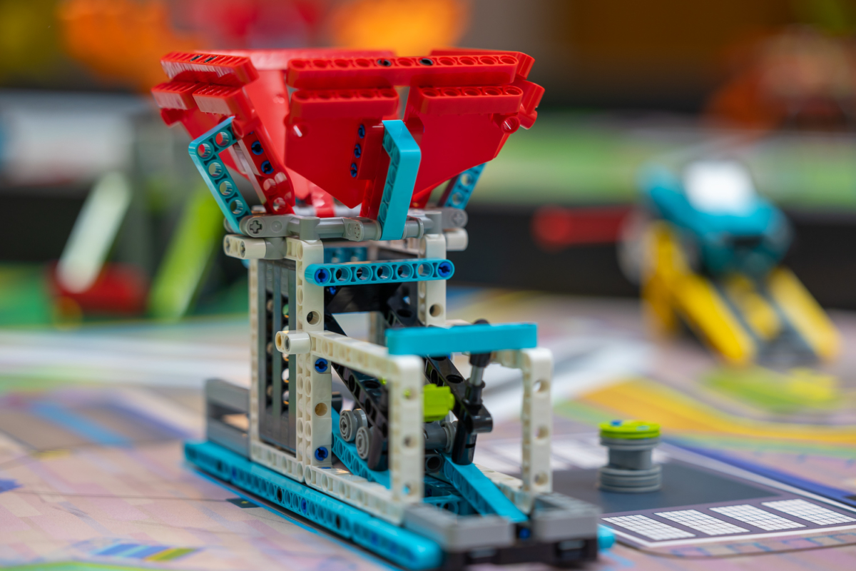 Roweb will sponsor TehnoZ Lightning Bolts for the FIRST LEGO LEAGUE World  Robotics Championship in Sydney 2023